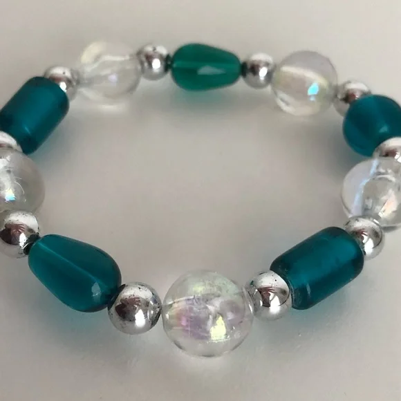 NEW Handcrafted Bracelet (Teal) - Picture 2 of 5
